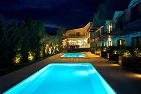 Aqua Bay
