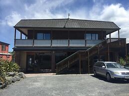 Dusky Lodge - Hostel