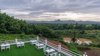 Na Loei Boutique Resort Hotel