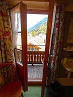 Edelweiss Lodge