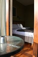 Hotel 27