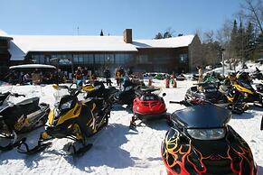 Lakewoods Resort & Lodge