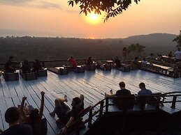 Treechart Hostel