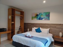 Phangan Akuna