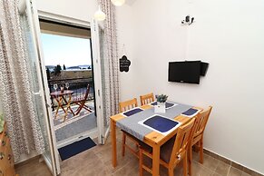 Apartments Trstenica