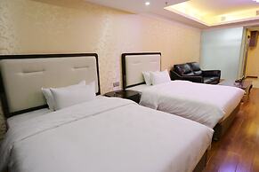 Nomo Service Apartment The Legend
