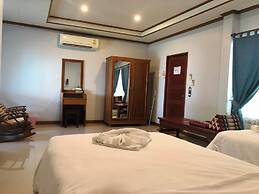Lanta Wanida Resort