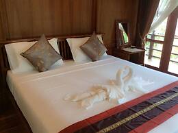 Lanta Wanida Resort