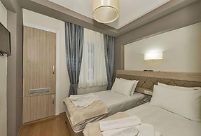 Metrolux Hotel