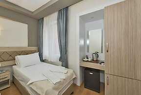Metrolux Hotel
