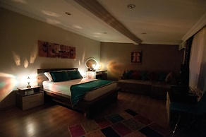 Kamondo Apartments