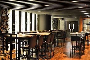 The First Collection Marina, Dubai, a Tribute Portfolio Hotel