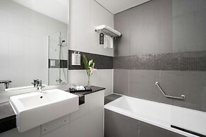 The First Collection Marina, Dubai, a Tribute Portfolio Hotel