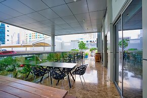 The First Collection Marina, Dubai, a Tribute Portfolio Hotel