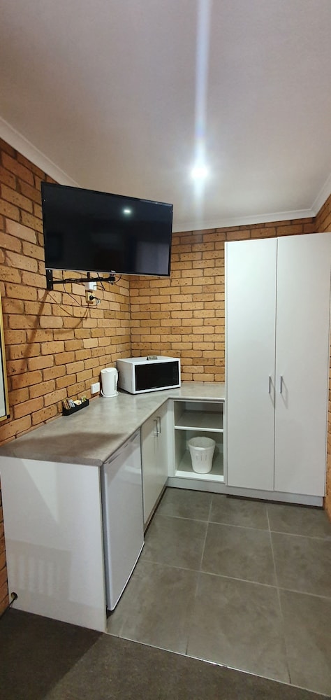 Centrepoint Motel