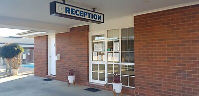 Centrepoint Motel