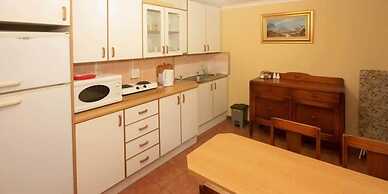 Homestead B & B
