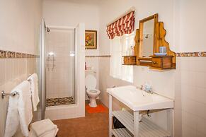 Homestead B & B