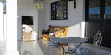 La Riviera Guesthouse