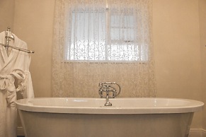 La Riviera Guesthouse