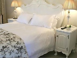 La Riviera Guesthouse