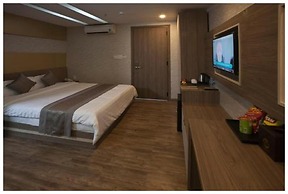 New Sun Hotel
