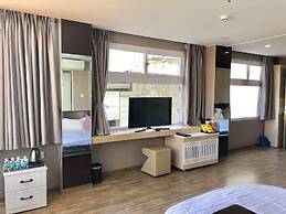 New Sun Hotel