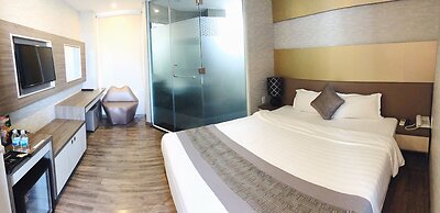 New Sun Hotel
