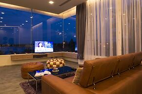 The Beverly Hills