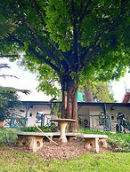 Sherwood's Country House