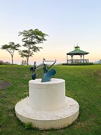Sherwood's Country House