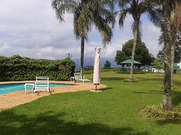 Sherwood's Country House