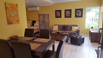 Constantia Cottages