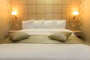 Nishan Hotel