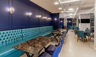 Nishan Hotel