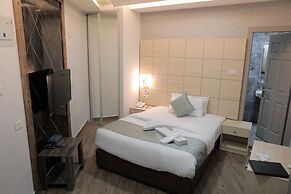 Nishan Hotel
