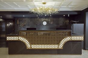 Nishan Hotel
