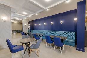 Nishan Hotel