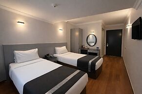 Peak Star Hotel