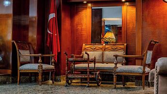 Peak Star Hotel