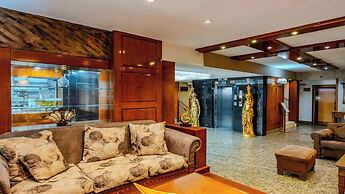 Peak Star Hotel