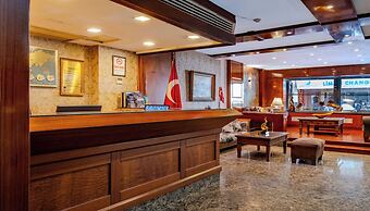 Peak Star Hotel