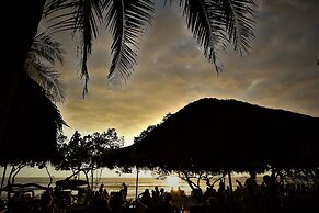 Banana Beach Hotel