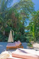 Banana Beach Hotel
