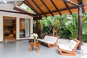 Banana Beach Hotel