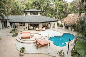 Banana Beach Hotel
