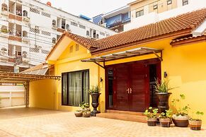 Chiva Bangkok Hotel