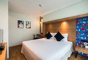 Sunshine Hip Hotel