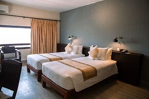Pakse Hotel & Restaurant