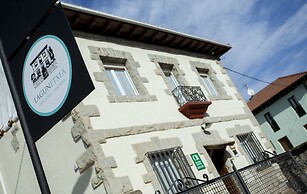 Casa Rural de Pobes Lagun Etxea